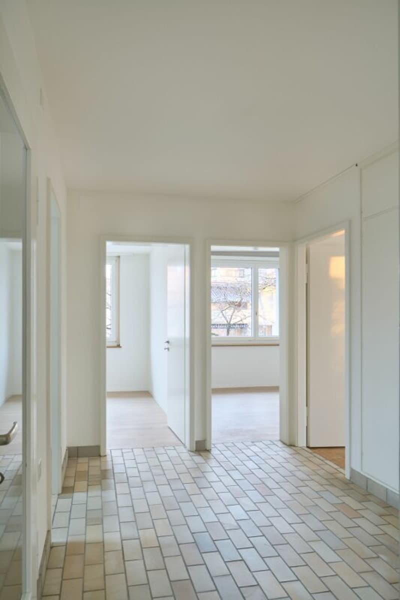 Helle 2.5 Zimmer-Wohnung an ruhiger Lage in Stadtnähe (3)