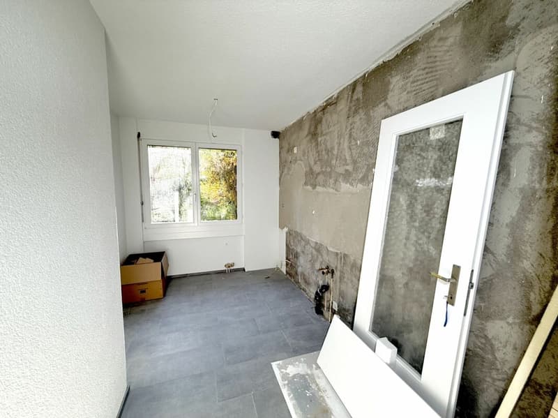 Frisch renovierte 4.5-Zimmer-Wohnung in Albisrieden (7)