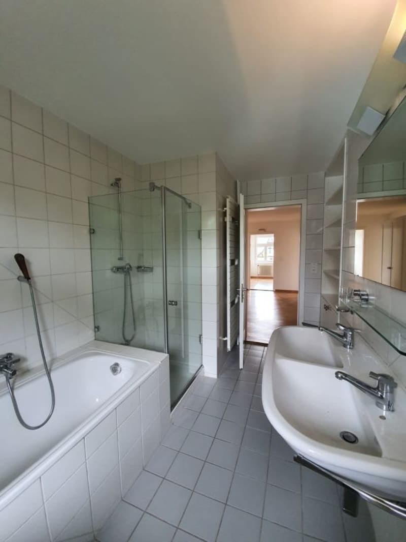 Gemütliche 5.5-Zimmer-Wohnung in Seebach (8)