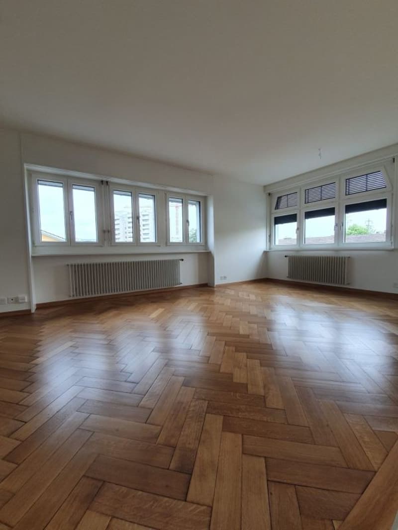 Gemütliche 5.5-Zimmer-Wohnung in Seebach (5)