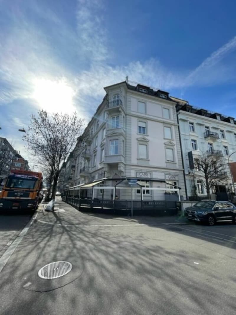 Vollausgebaute Bürofläche an prominenter Lage im Seefeld (1)