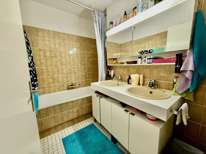 Zentral gelegene 3.5-Zimmer-Wohnung in Albisrieden mit eigenem Gartensitzplatz (8)