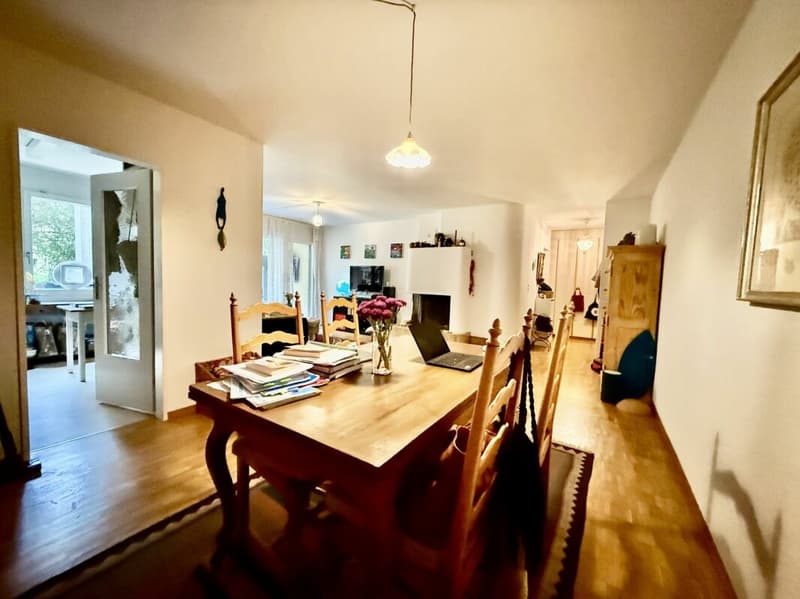 Zentral gelegene 3.5-Zimmer-Wohnung in Albisrieden mit eigenem Gartensitzplatz (2)