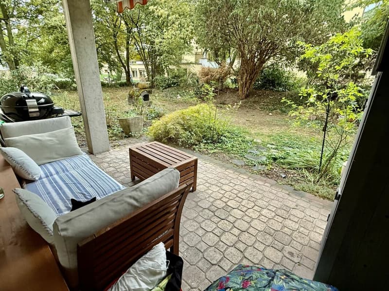 Zentral gelegene 3.5-Zimmer-Wohnung in Albisrieden mit eigenem Gartensitzplatz (3)