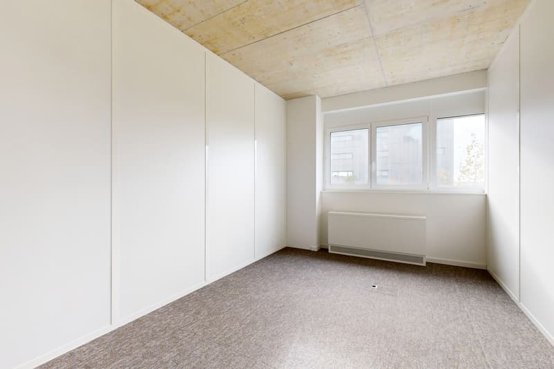 Vos futurs bureaux proche de l'autoroute - 1 mois de loyer offert! (8)