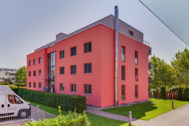 Ihr neuer Einstellhallenplatz (1)
