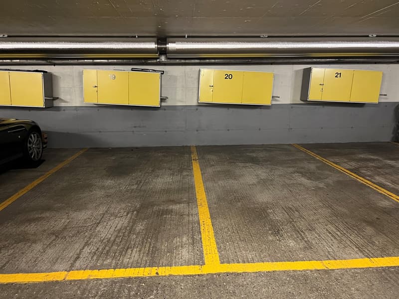 Einstellplätze zu vermieten (4)