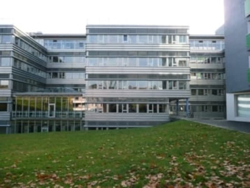 Freie Einstellplätze in Zürich! (1)