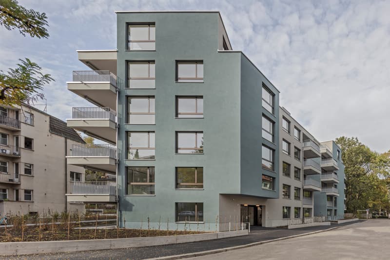 Motorradplatz zu vermieten (1)