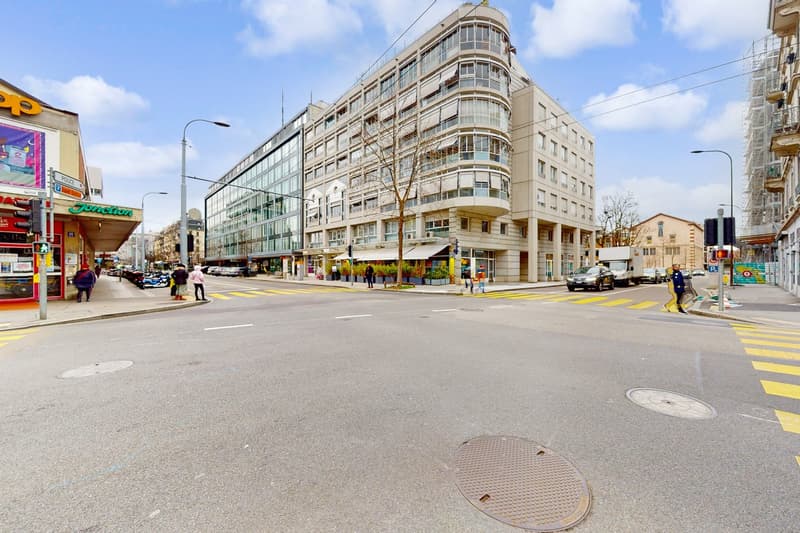 Jonction - place de parc intérieure (1)