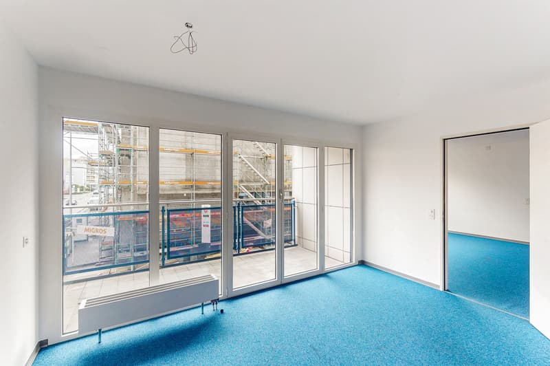 Bright commercial space just a few steps from the center (7)