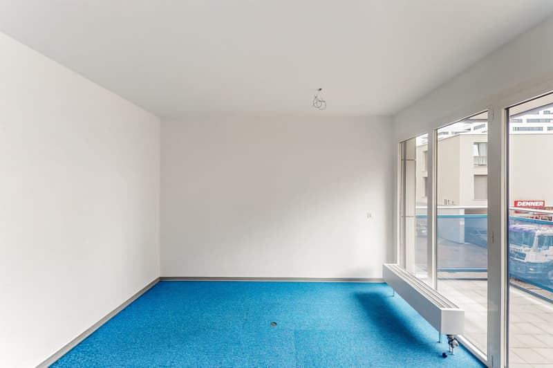 Bright commercial space just a few steps from the center (6)