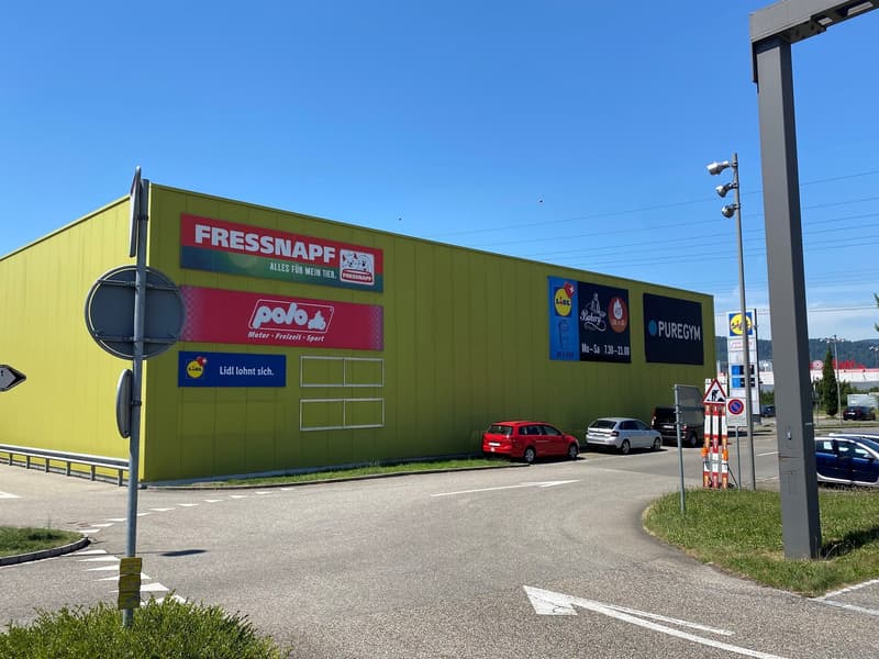 My new warehouse in Oftringen Retail Park (1)