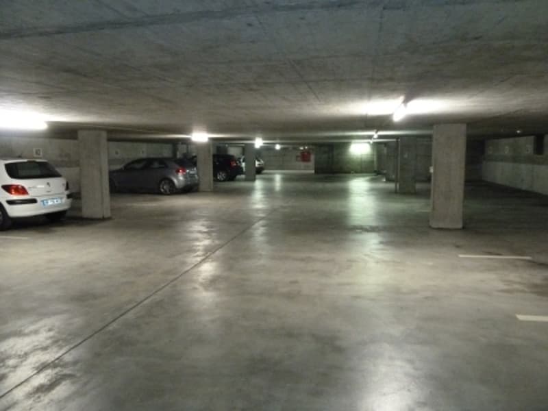 Parcheggi gratuiti nella migliore posizione della città / 2° posto 50% più economico in affitto (2)