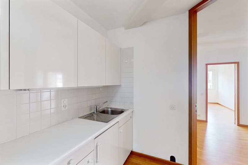 Spazio ufficio di prestigio a Mendrisio 170 m² funzionali e luminosi (12)