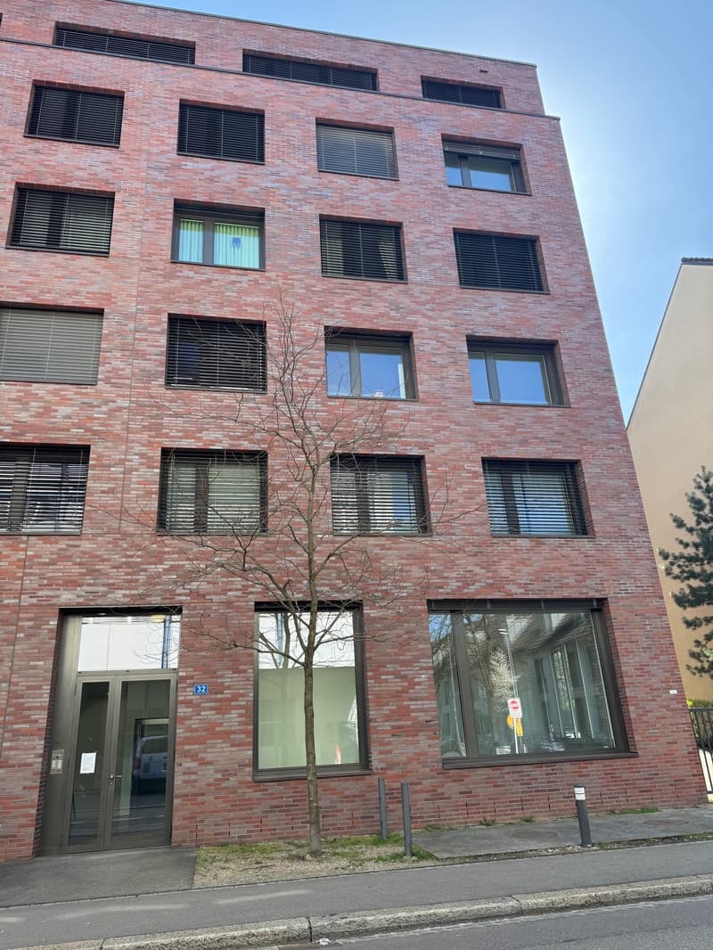 Attraktiver Gewerberaum an zentraler Lage in Basel  165 m² ab sofort verfügb (2)