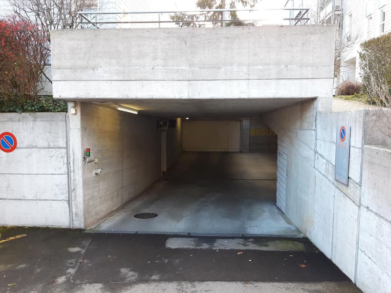 Doppeleinstellplatz im Grossacker zu vermieten (3)