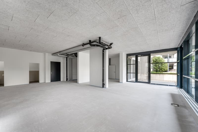 Espace de bureau ou commercial dans l'überbauung moderne de Sennenwies (3)