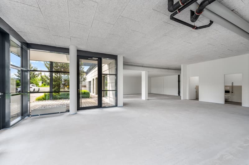 Espace de bureau ou commercial dans l'überbauung moderne de Sennenwies (4)