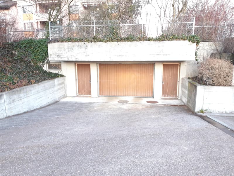 Parcheggi in affitto a Schwerzenbach (3)