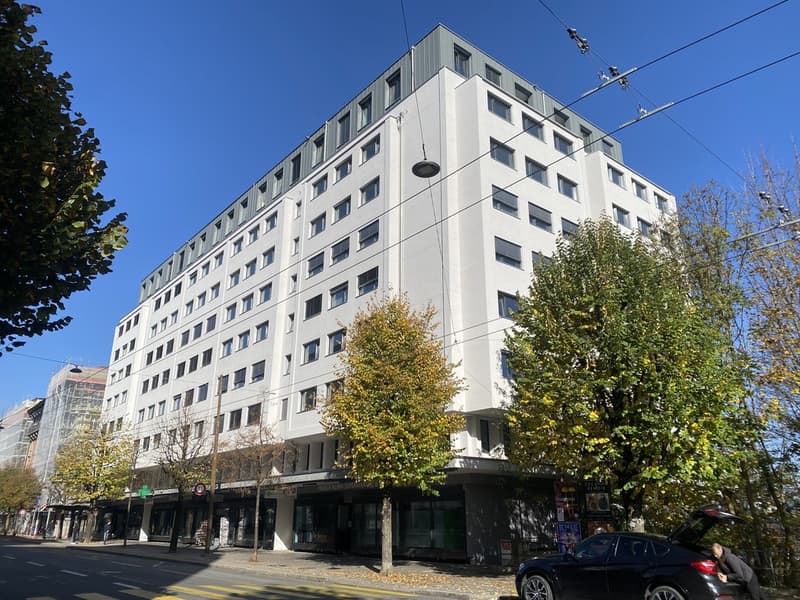 Grand bureau de 125m2 à louer situé au Boulevard de Pérolles 32 (1)
