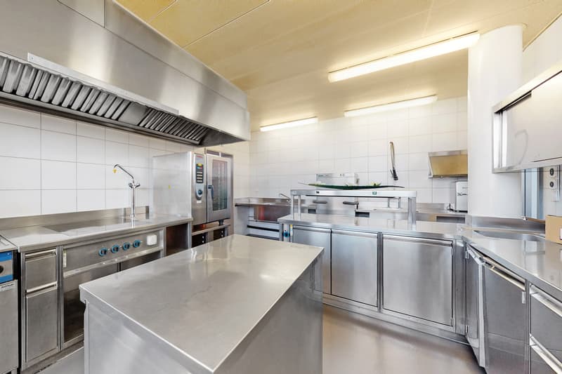 236m² - Local commercial polyvalent - limité jusqu'au début 2027 (8)