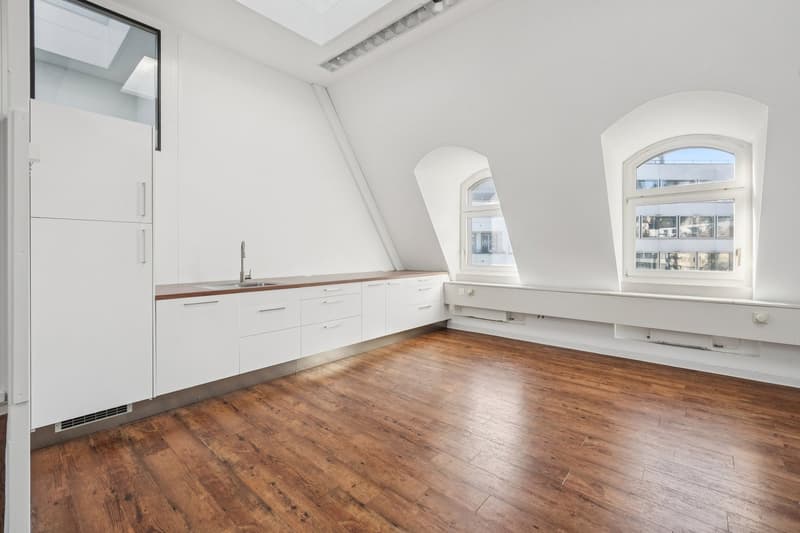 Characterful premises in a central location (5)