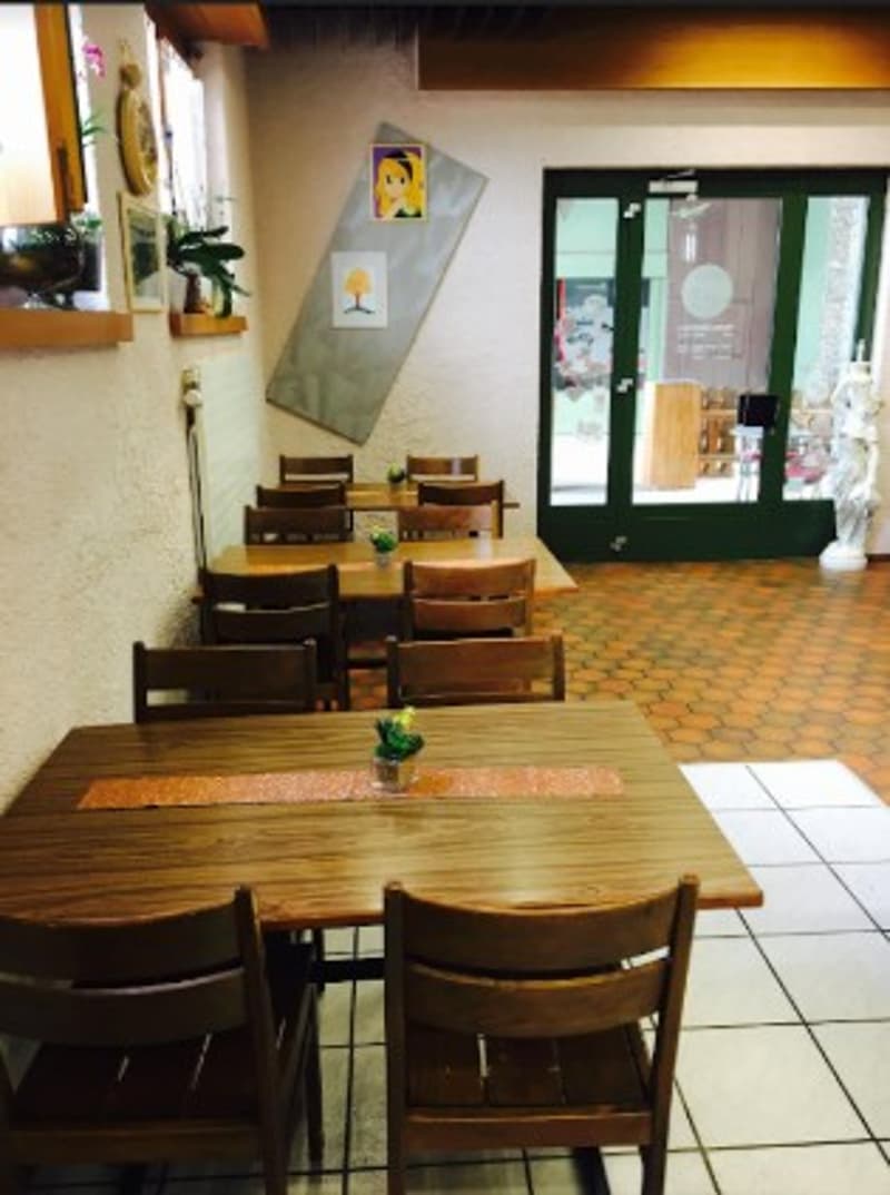 Verkaufsfläche ex. Pizzeria zur Miete (5)