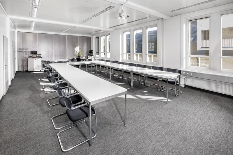 Travailler dans un emplacement idéal - espace de bureau à la gare principale de St-Gall (2)