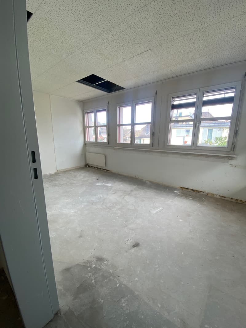 Espace de bureau au cœur de Horgen (4)