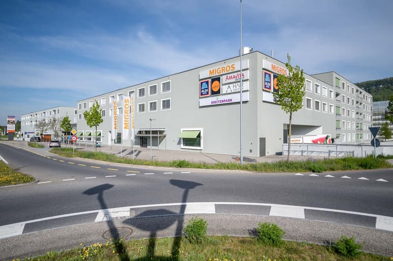 Espace de bistro attractif avec espace extérieur (5)