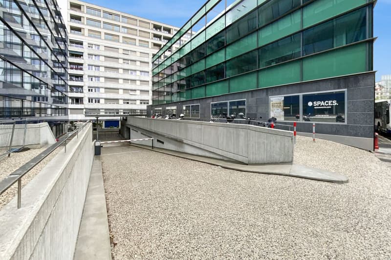 Emplacement extérieur pour motocyclette (1)