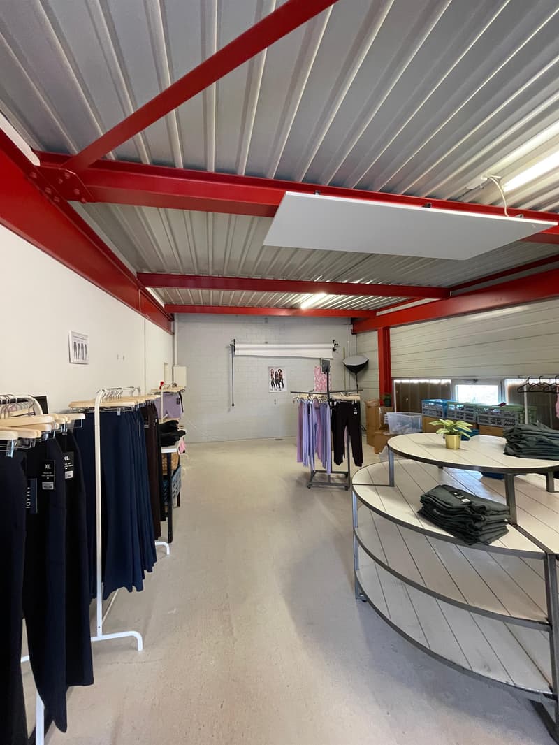Geräumiges Atelier im Gewerbehaus in Gretzenbach 173m² (2)