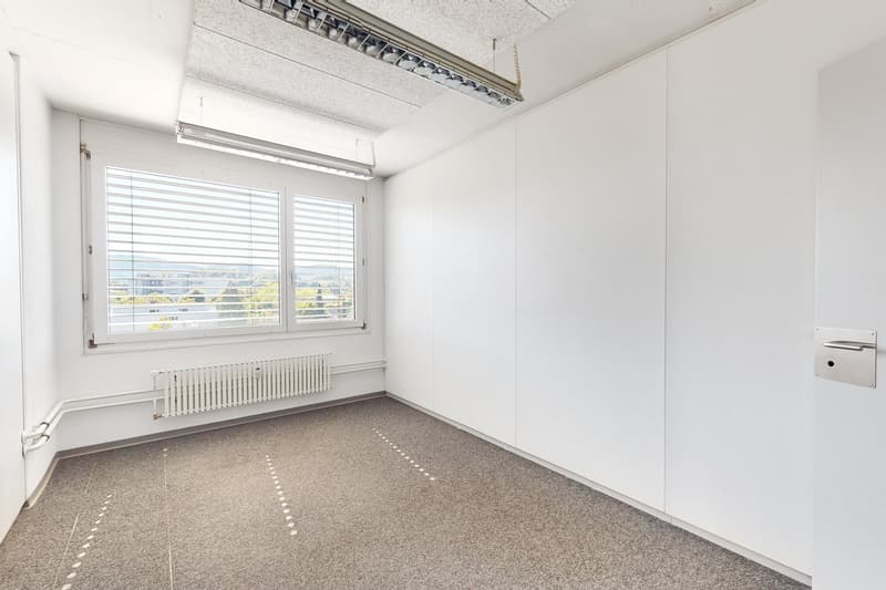 Ihr neuer Firmensitz direkt am Bahnhof Gümligen (3)