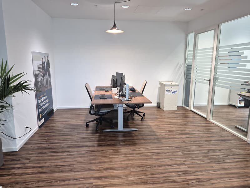 Modern and functional plug-and-play offices (6)