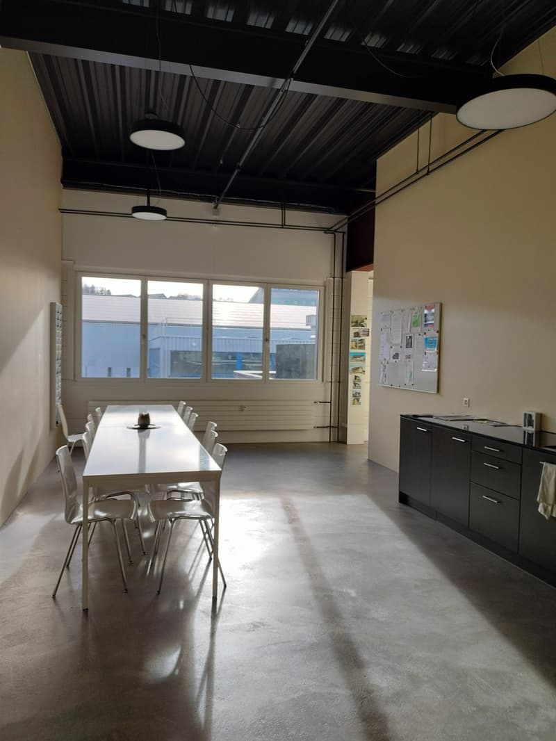 New company headquarters wanted? (4)