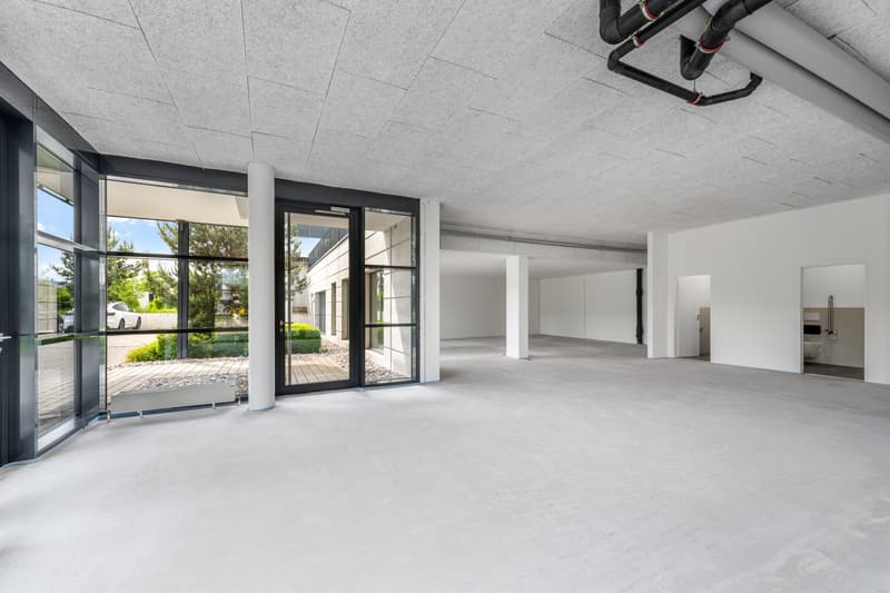Büro- oder Ladenteilfläche in der modernen Überbauung Sennenwies (2)