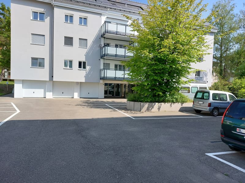 Motorcycle parking spaces for rent in the center of Oberwil! (2)