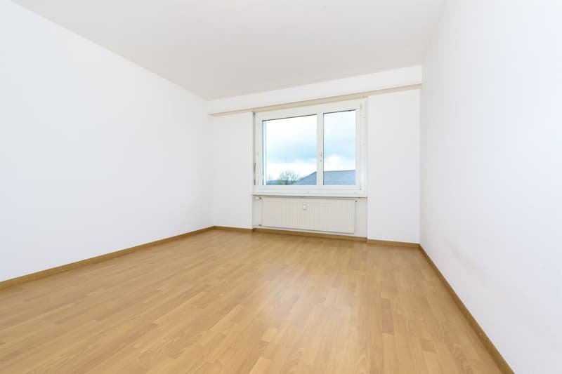 A month of rent offered! (5)