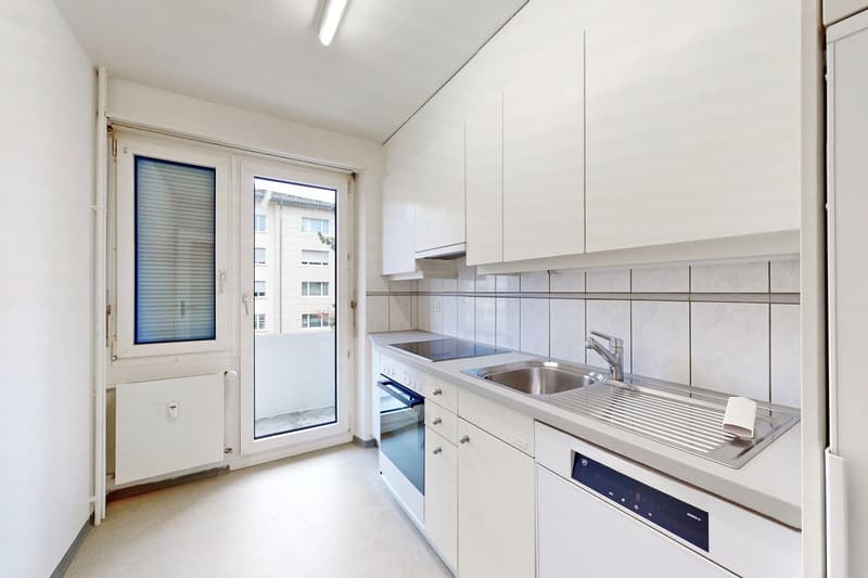 Bright apartment in a central and yet quiet location (8)