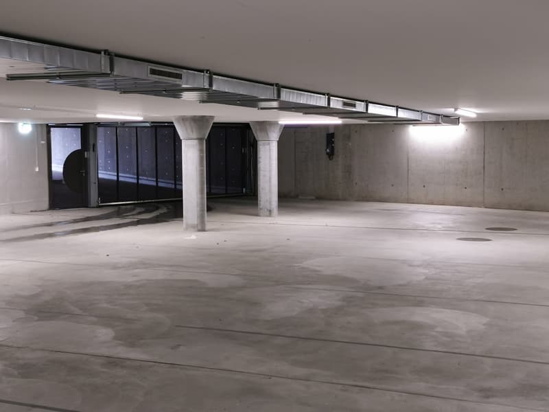 Parcheggi in affitto. (2)