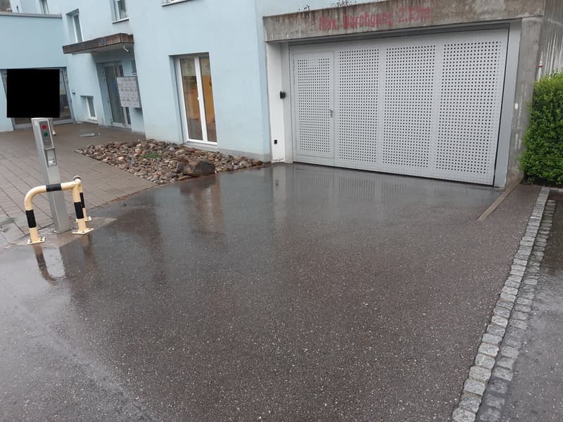 Einstellplatz zu vermieten (2)