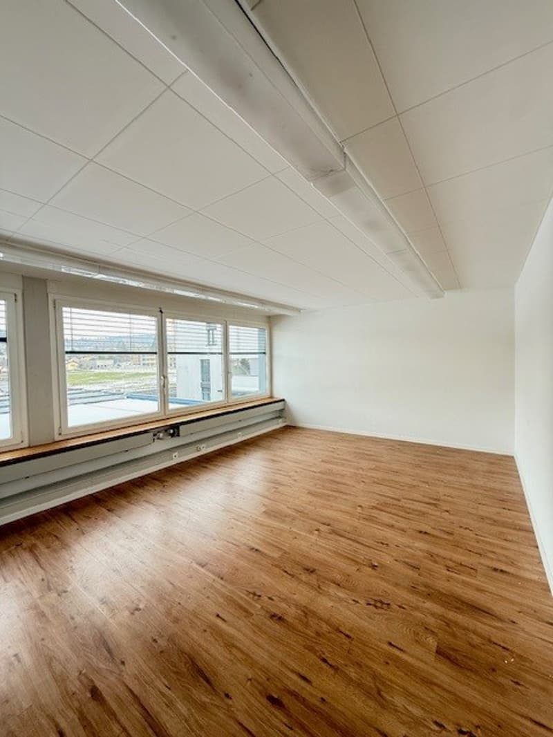 Kompaktes Büro perfekte Lage, fairer Preis! (3)