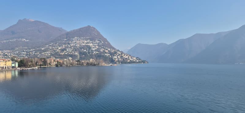 Bureau de prestige avec vue sur le lac à Via Nassa (2)