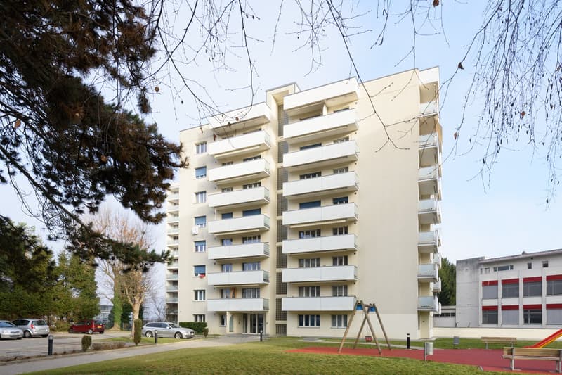 PLace de parc extérieure à louer (1)