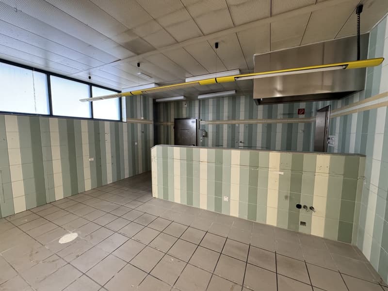 La mia nuova area di vendita nel cuore di Courroux (4)