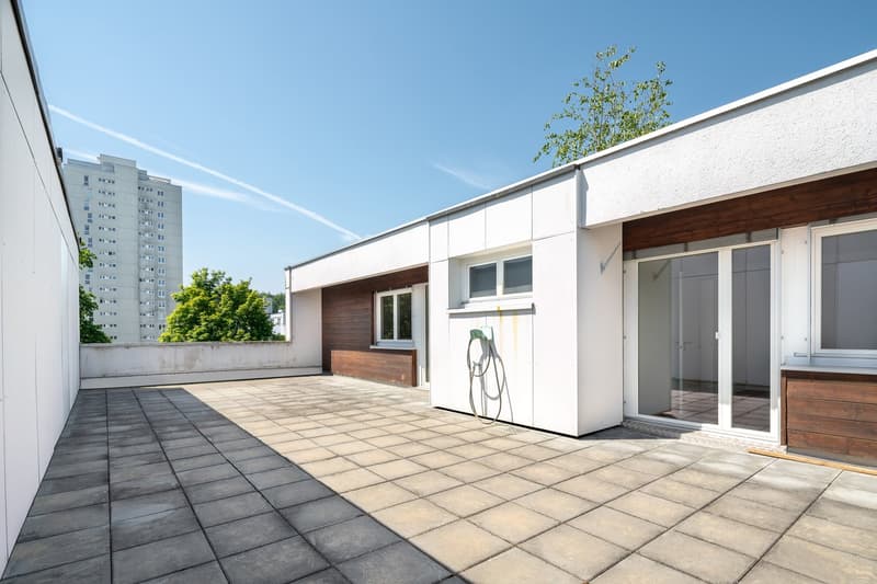 Appartement en attique avec grande terrasse - limité jusqu'au 30.09.2027! (13)