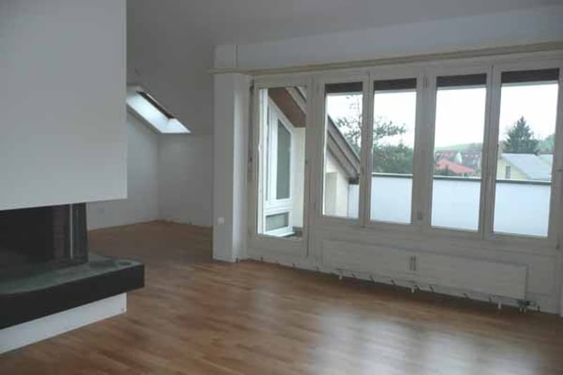Appartement en attique lumineux avec deux terrasses ! - Limité jusqu'au 30.06.2027 (2)