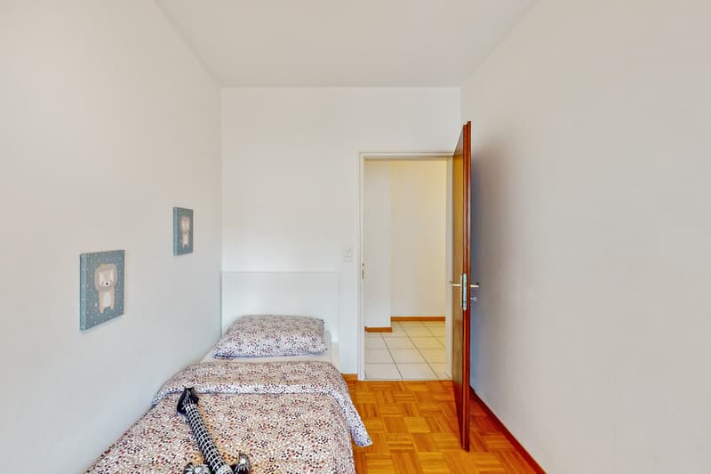 Ein helles Haus, in dem Komfort und Praktikabilität sich treffen (7)