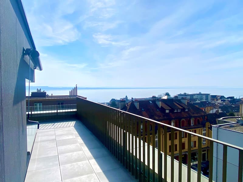 Prächtiges Dachgeschoß mit Panoramablick auf den See (2)